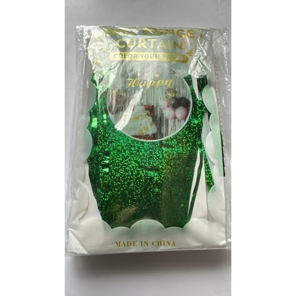 Green Metallic Foil Fringe Curtain Tinsel Backdrop Party Decor ST. PATTY'S DAY - Picture 4 of 4